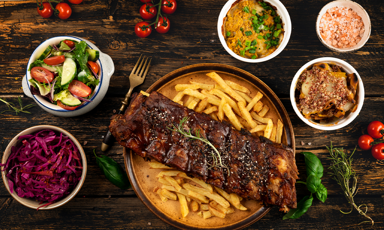 Complete spareribs-box of gegrilde kip-box voor 2 personen voor afhaal