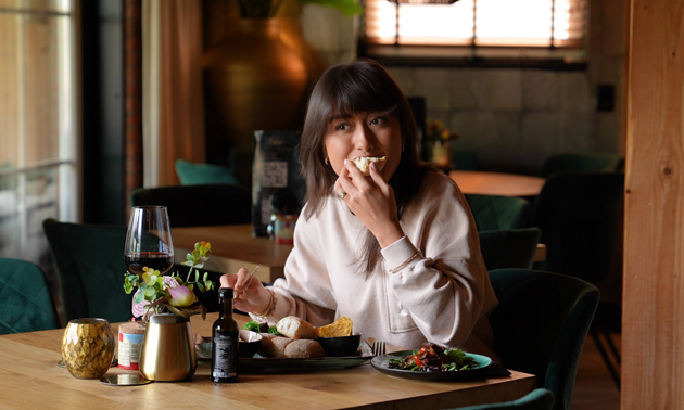 Bides: Food & Drinks